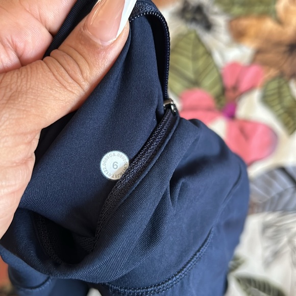 Lululemon High Rise Speed Up Short - Picture 7 of 7